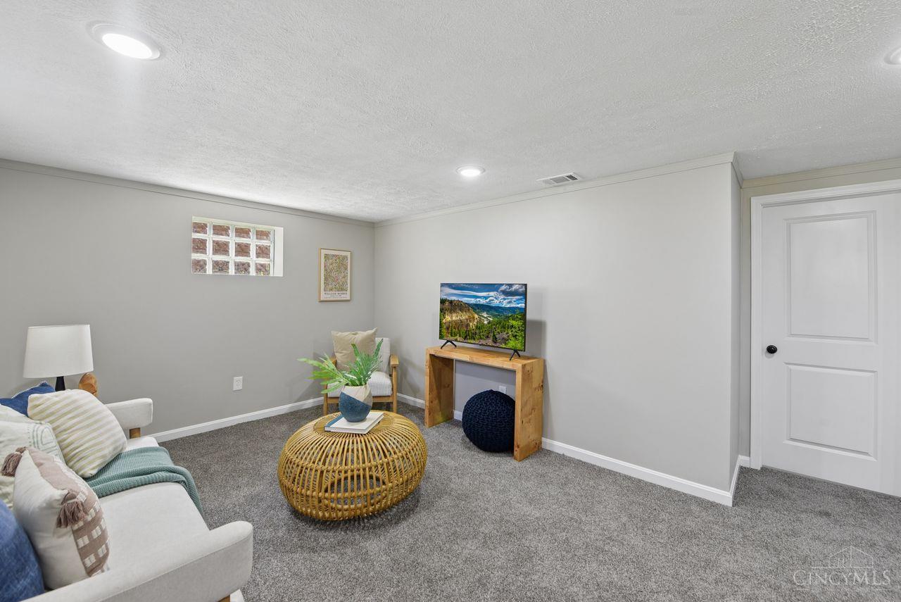 3340 Dolomar Drive