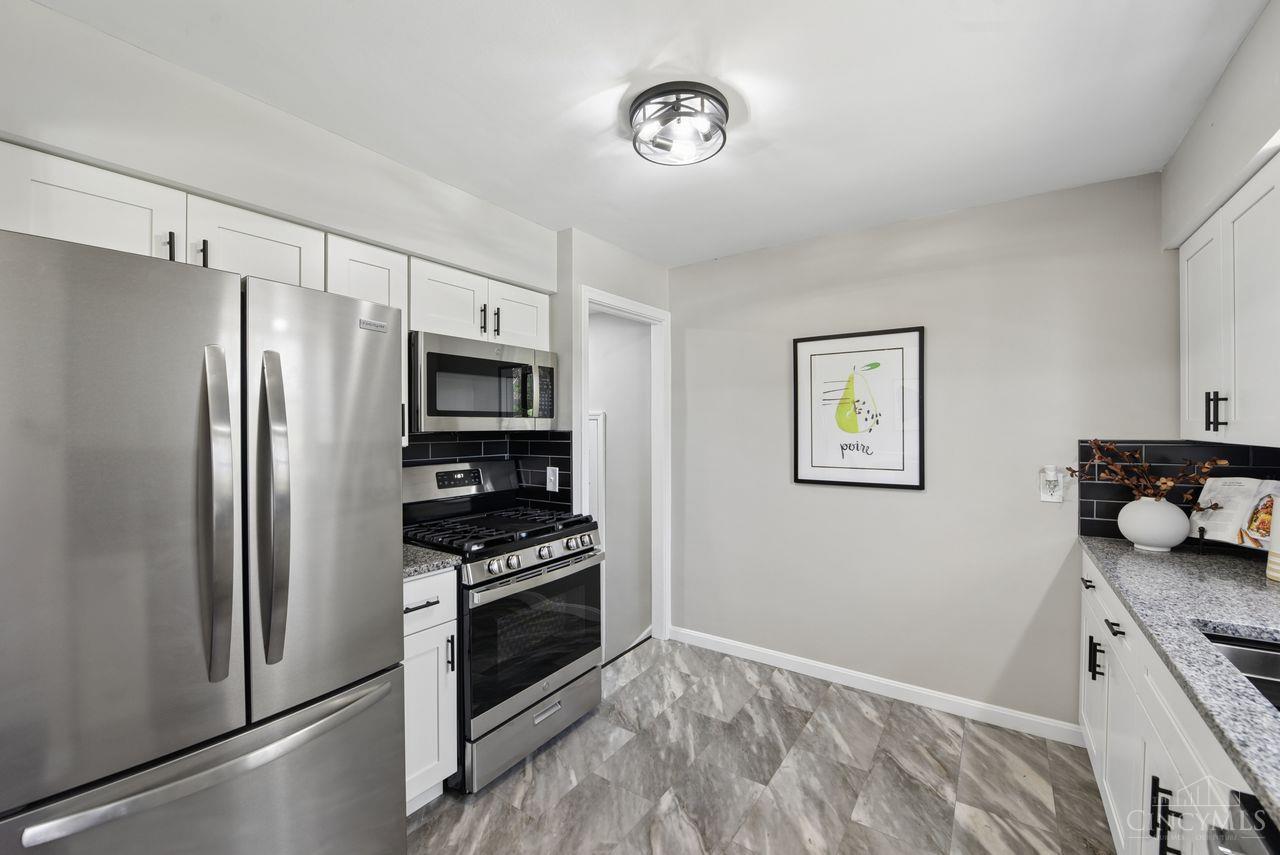 3340 Dolomar Drive