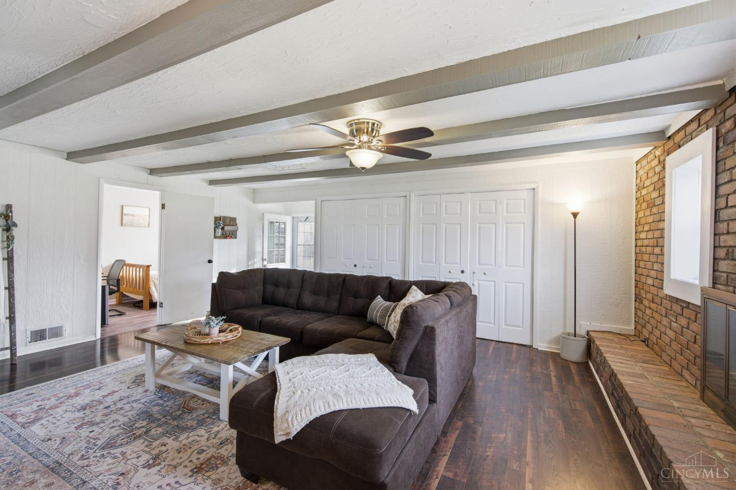 15 Sunny Lane