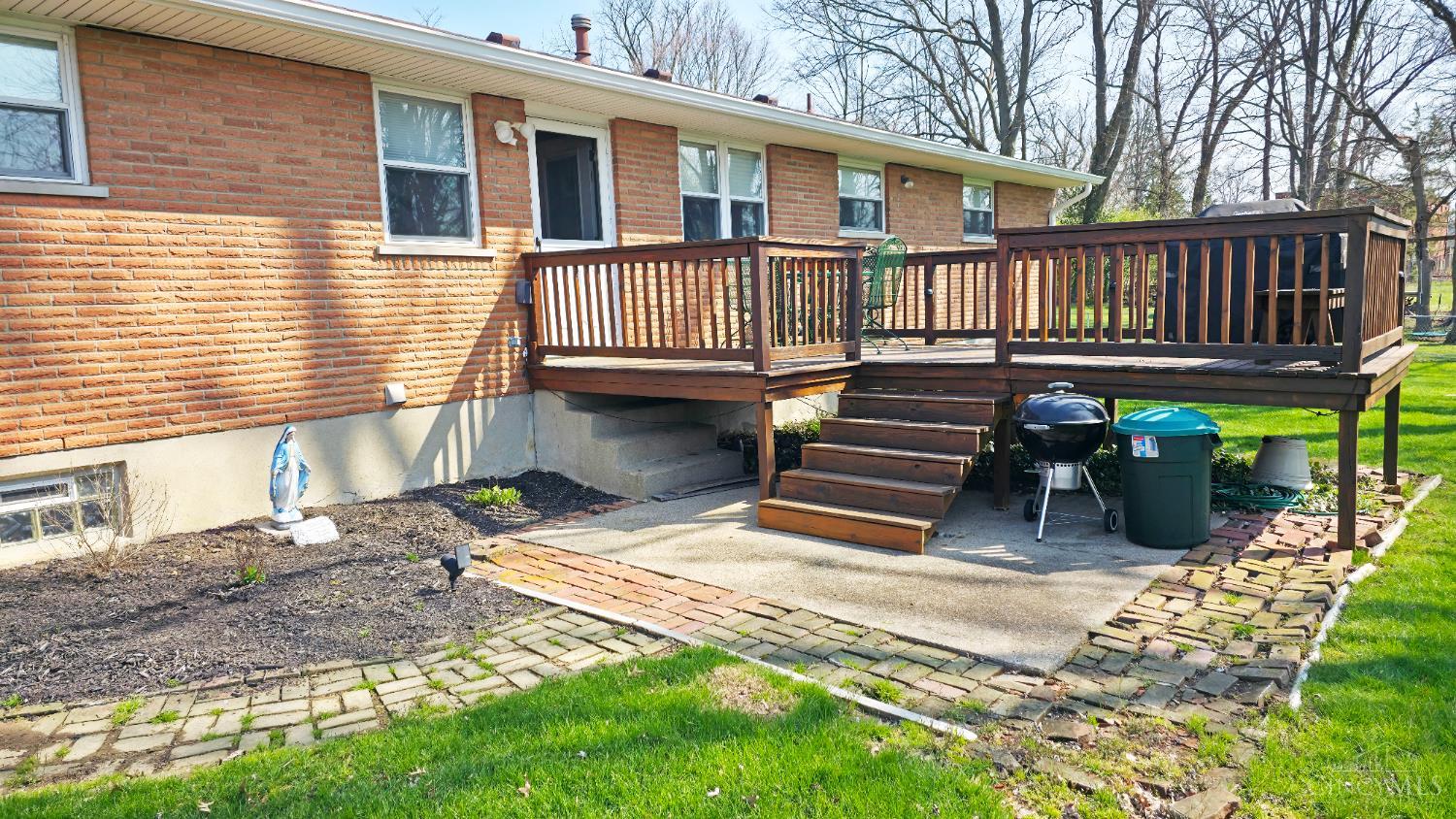 1051 Alcliff Lane