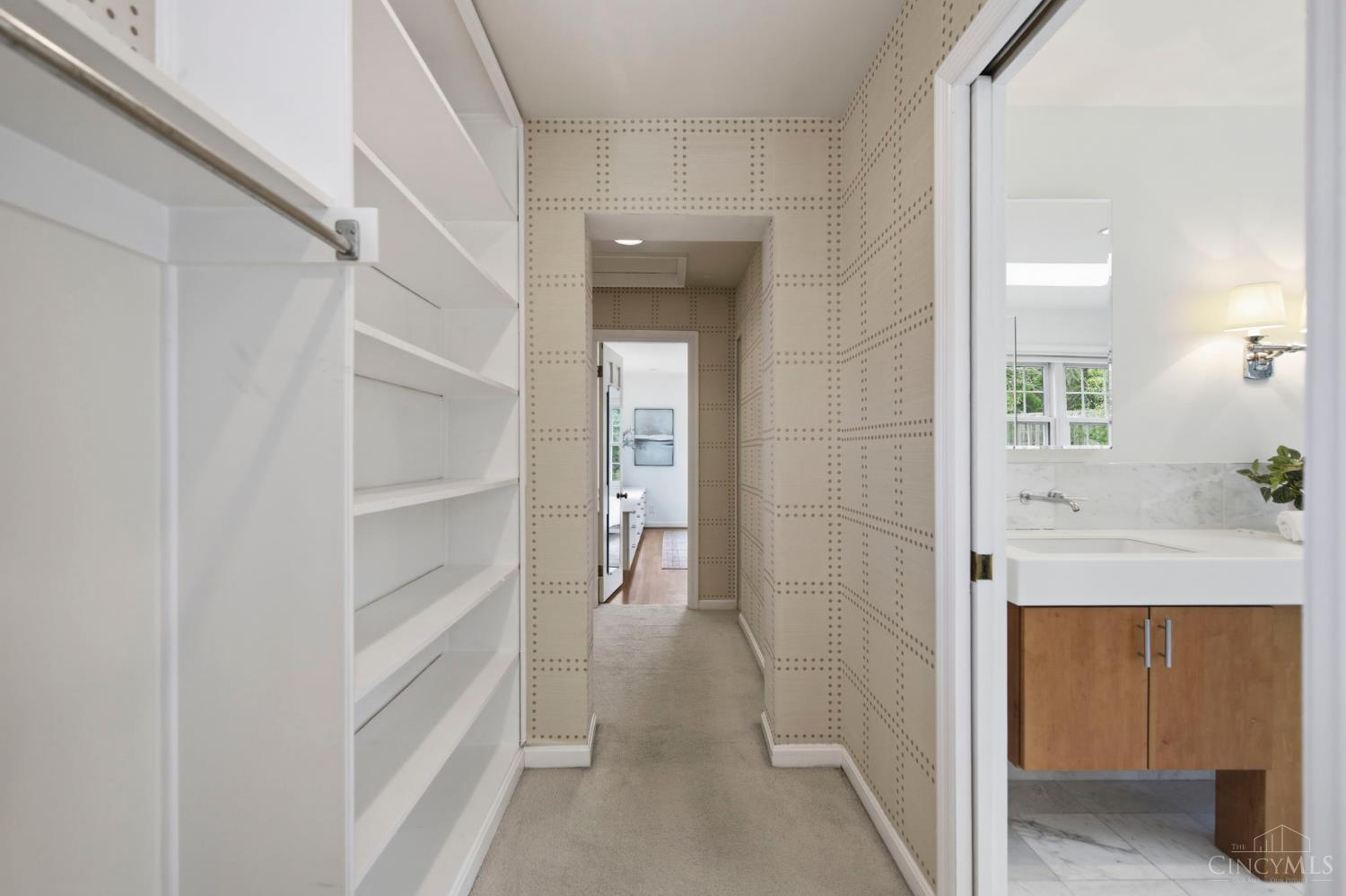2750 Lower Grandin