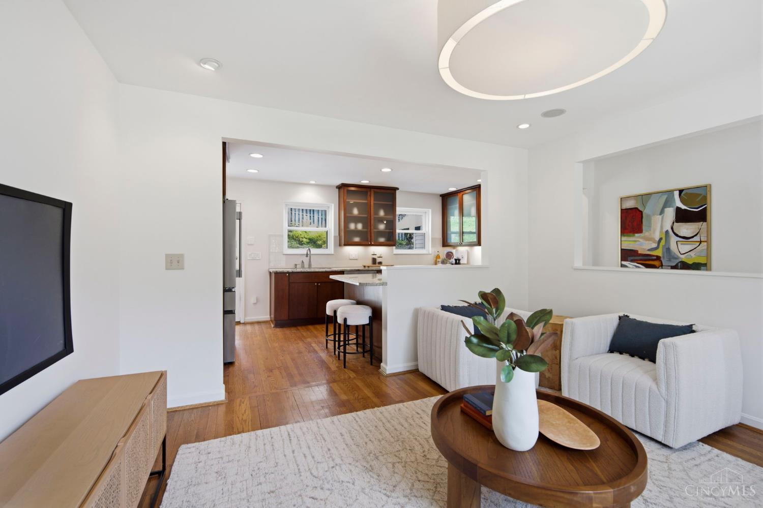 2750 Lower Grandin