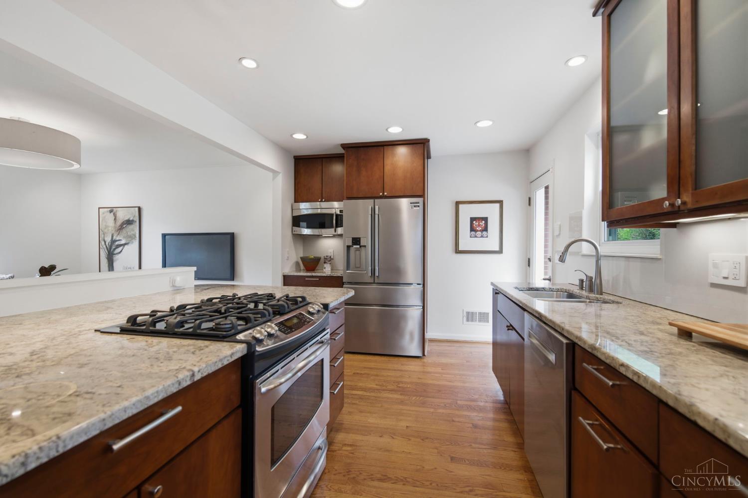 2750 Lower Grandin