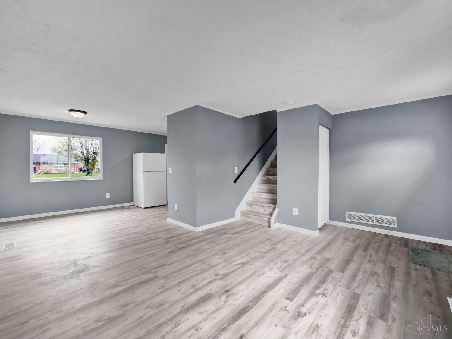 1034 W Kemper Road