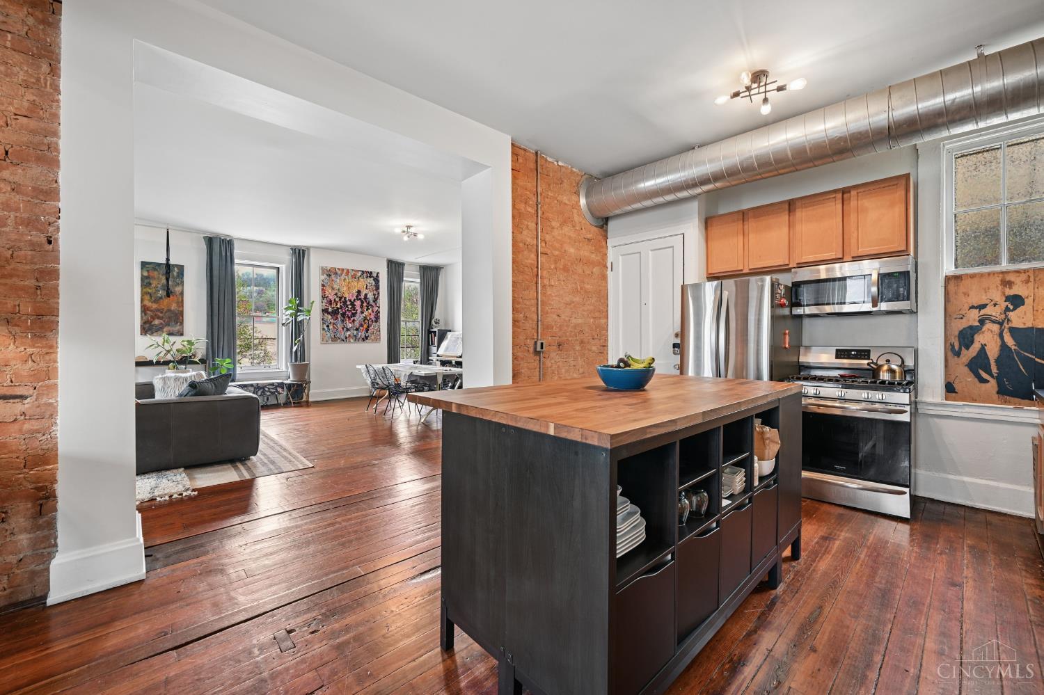 1420 Main Street 3E