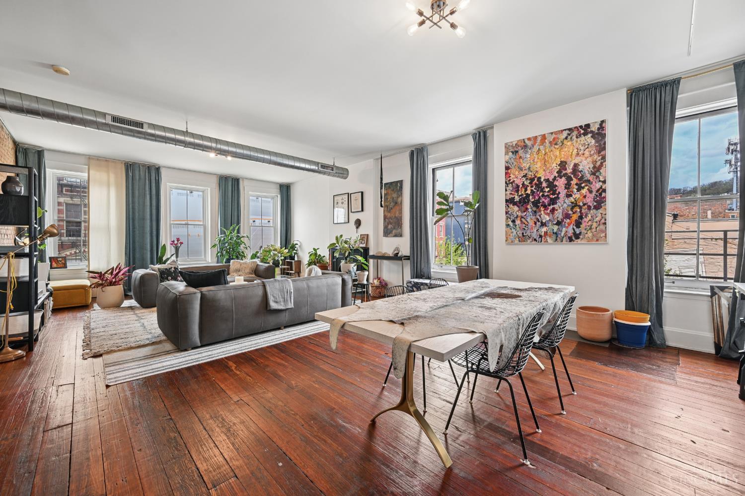 1420 Main Street 3E