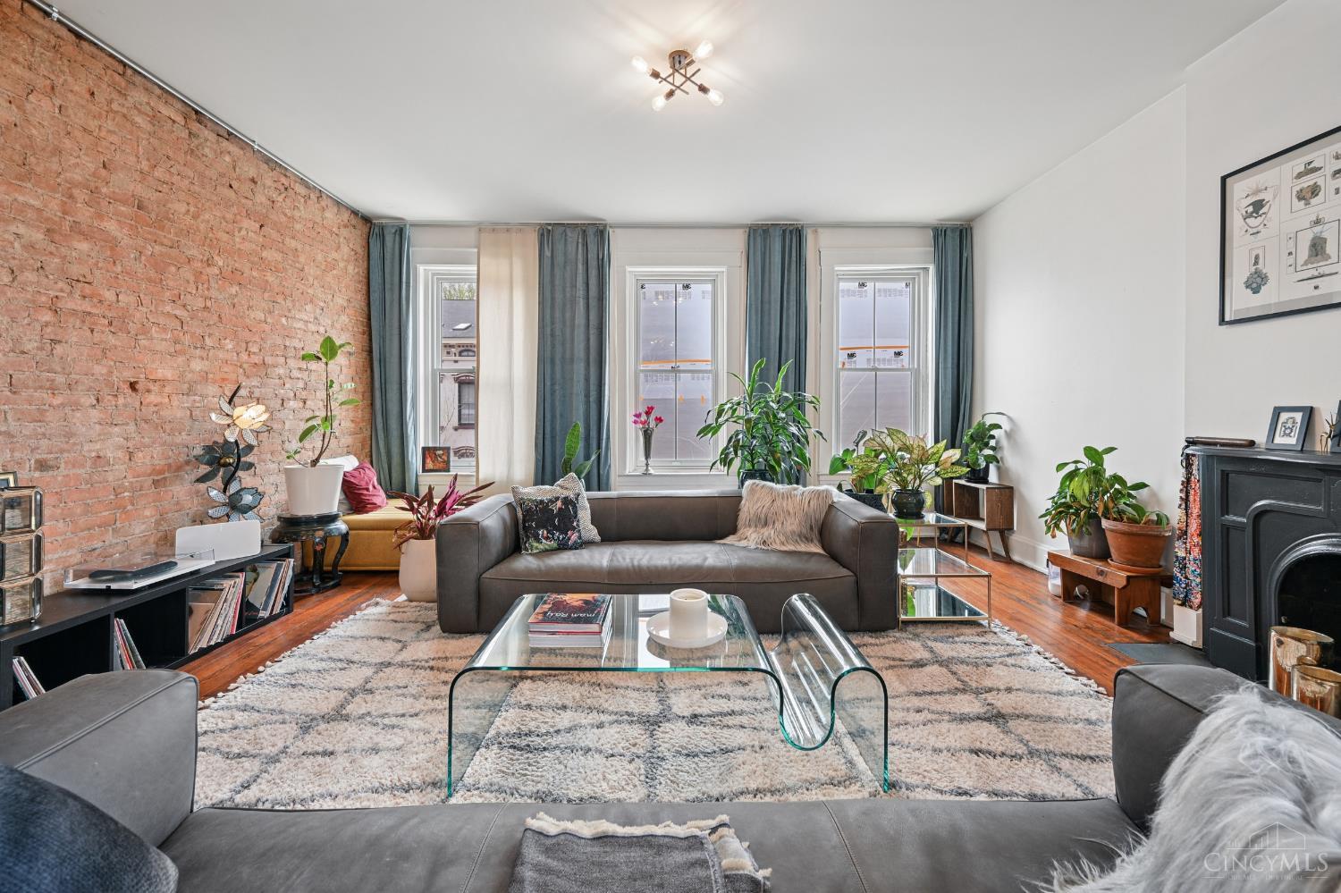 1420 Main Street 3E