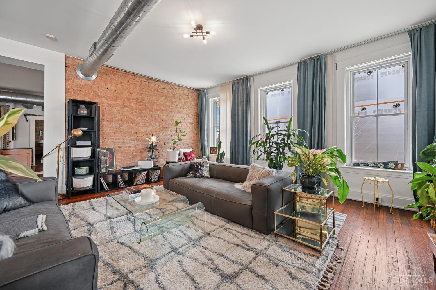1420 Main Street 3E