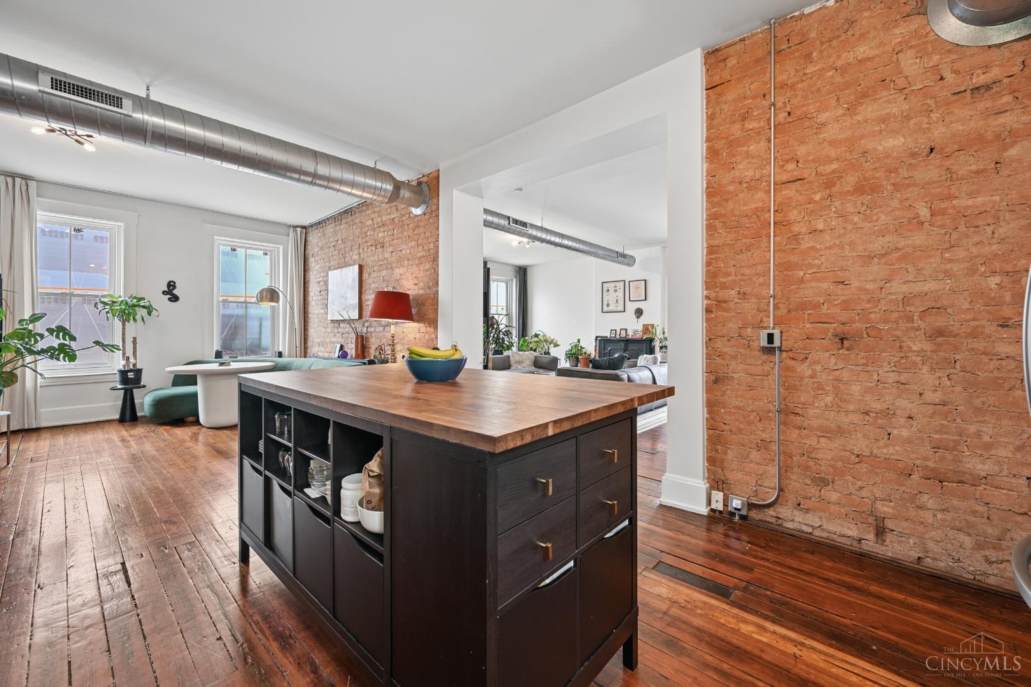 1420 Main Street 3E