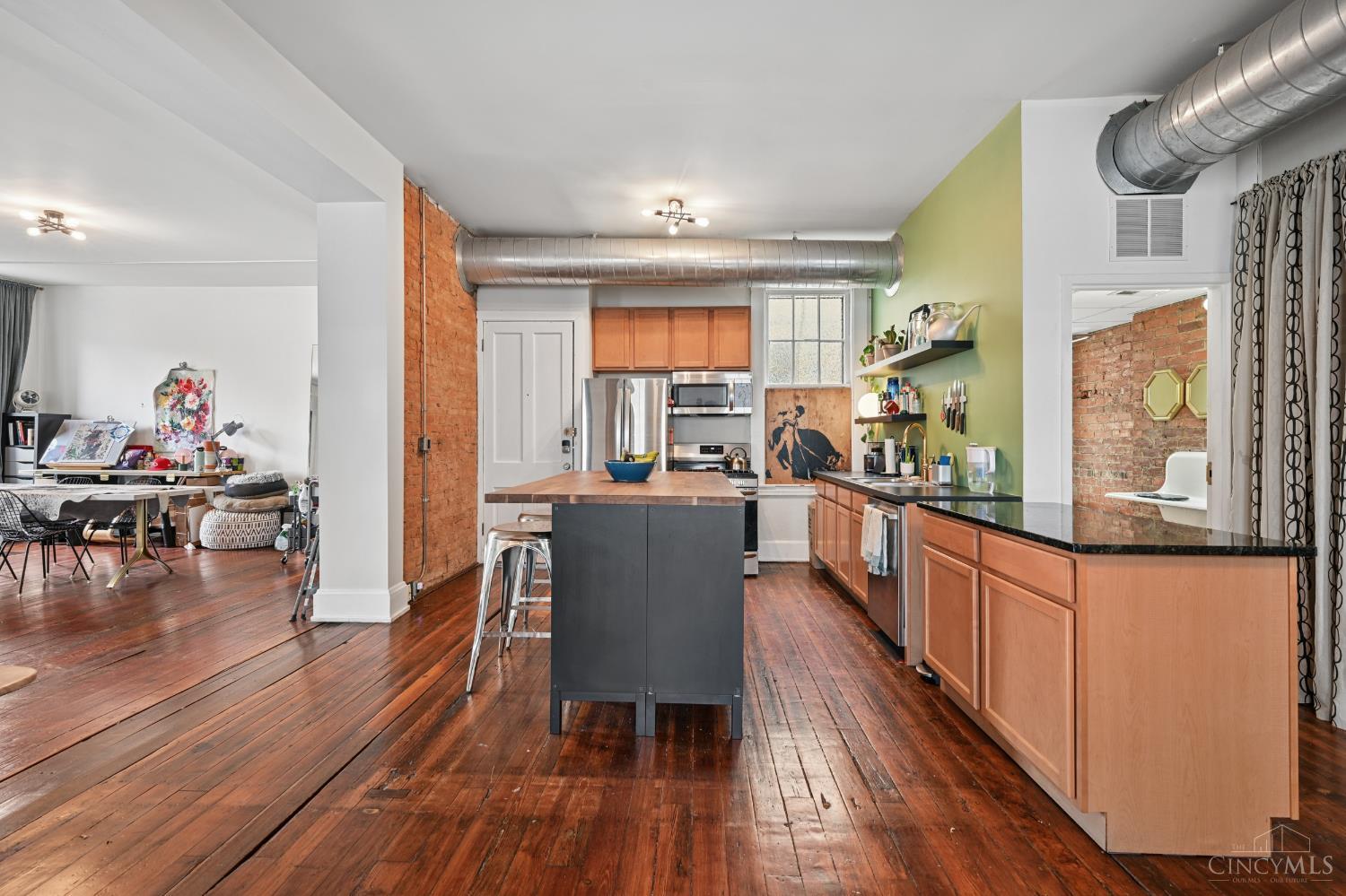 1420 Main Street 3E