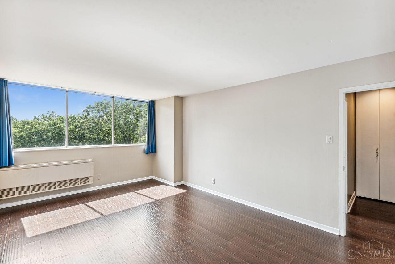 2324 Madison Road 408