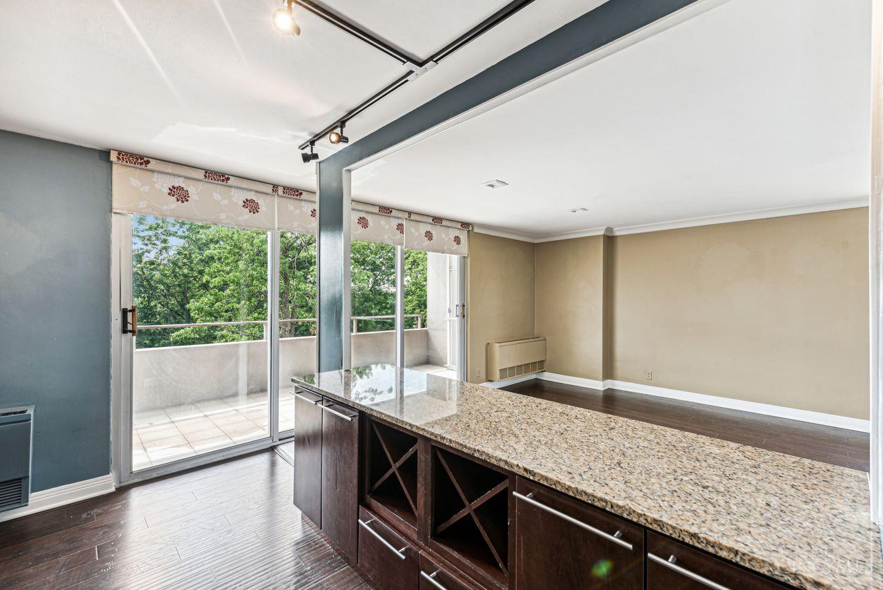 2324 Madison Road 408