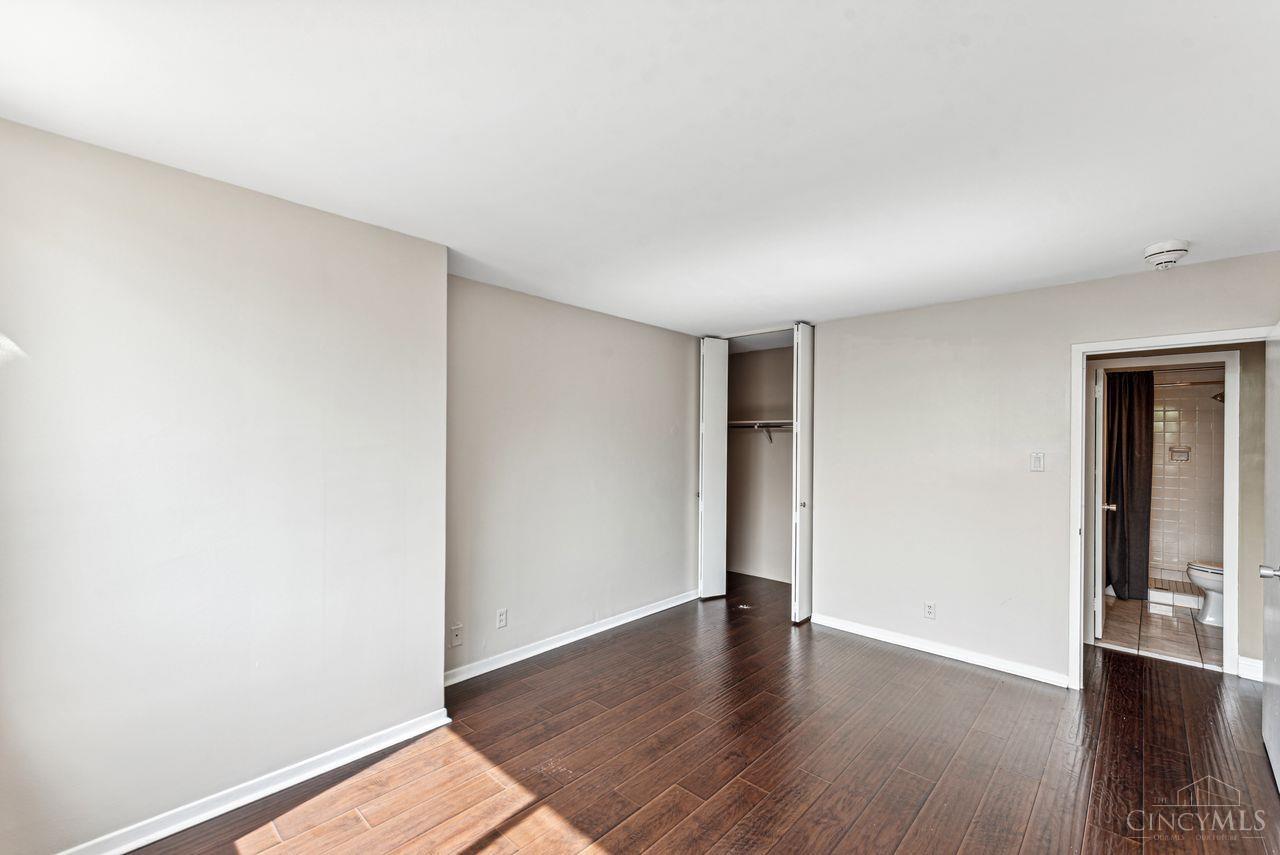 2324 Madison Road 408