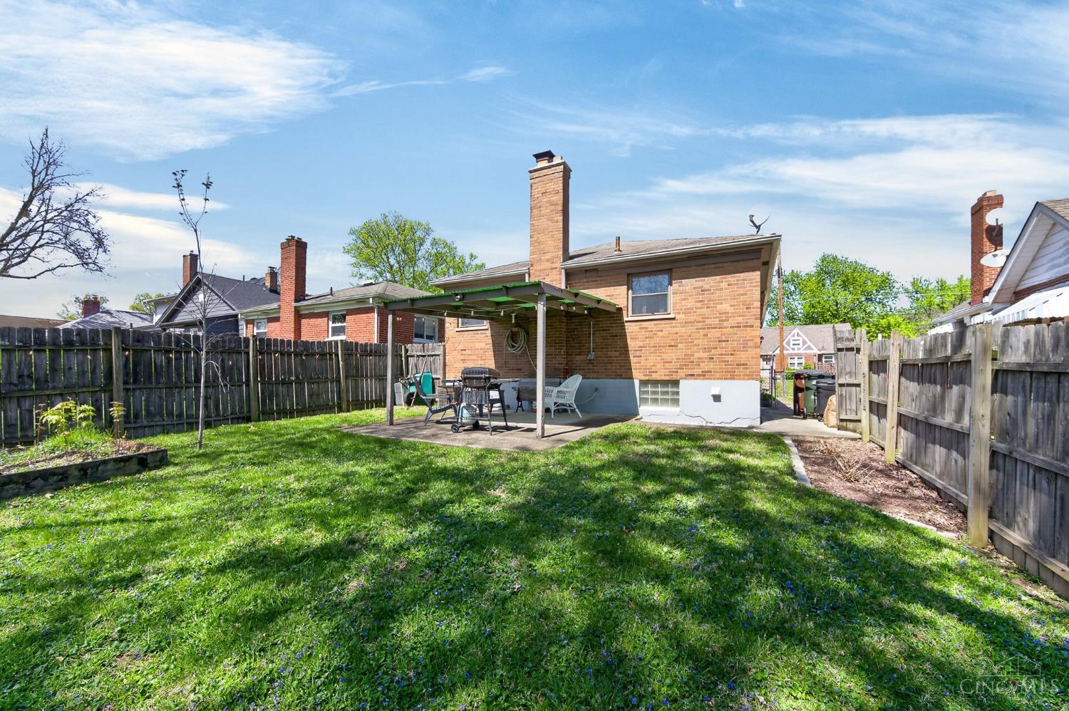 6831 Buckingham Place