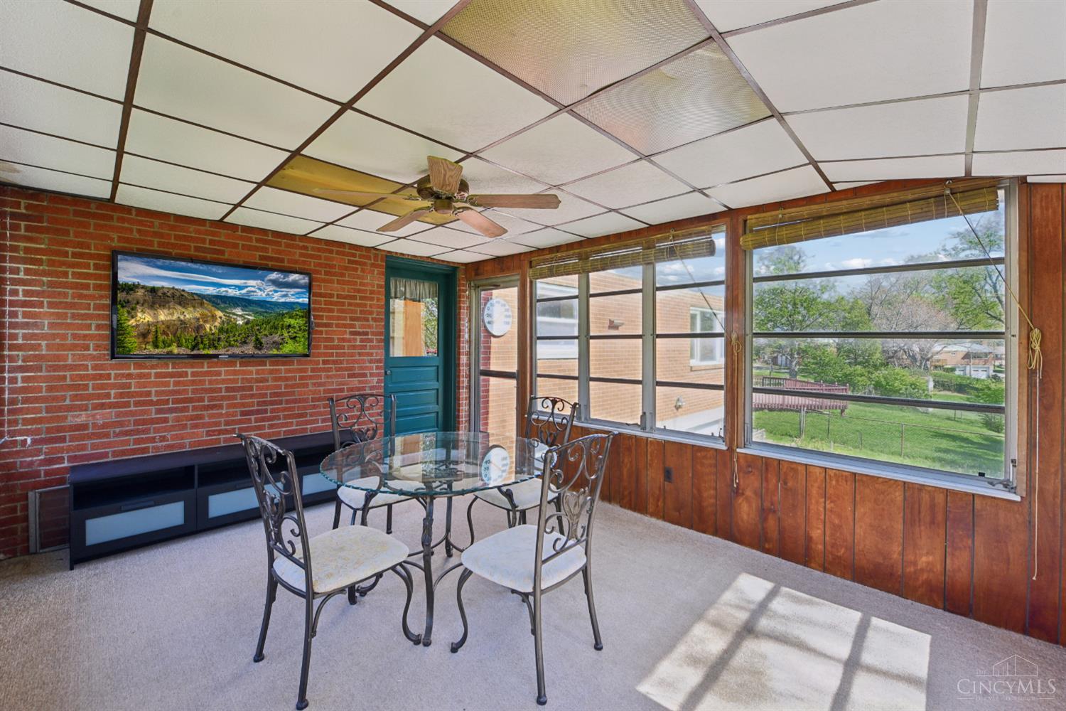 3191 Sunnyhollow Lane