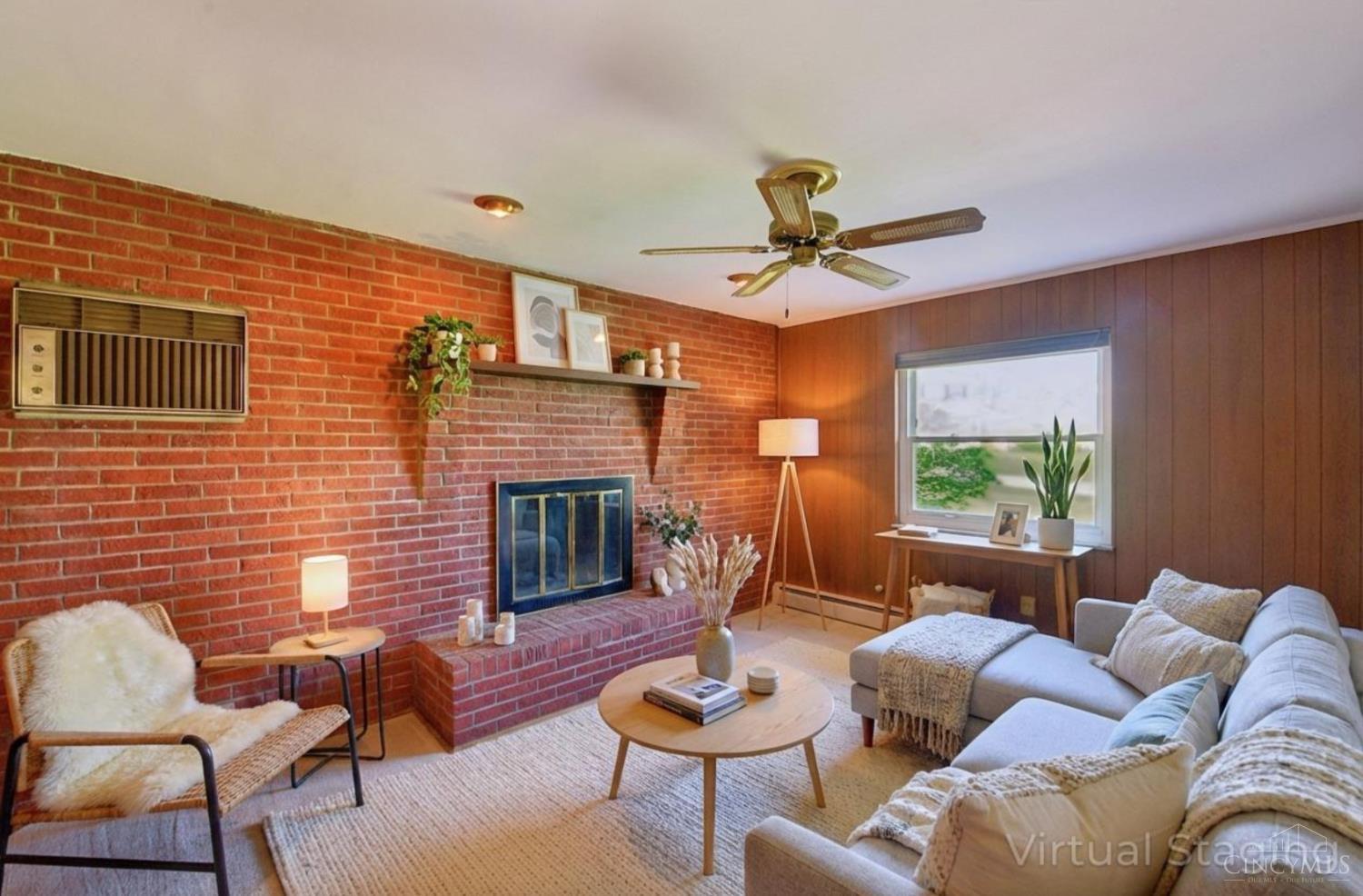 3191 Sunnyhollow Lane