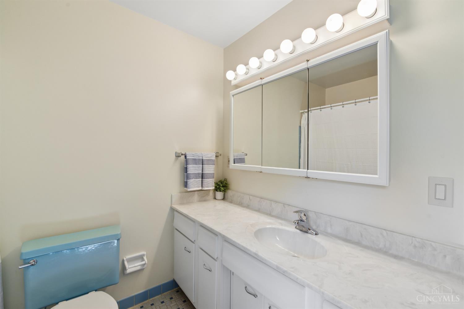 3191 Sunnyhollow Lane