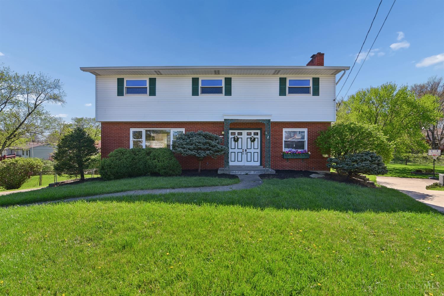 3191 Sunnyhollow Lane