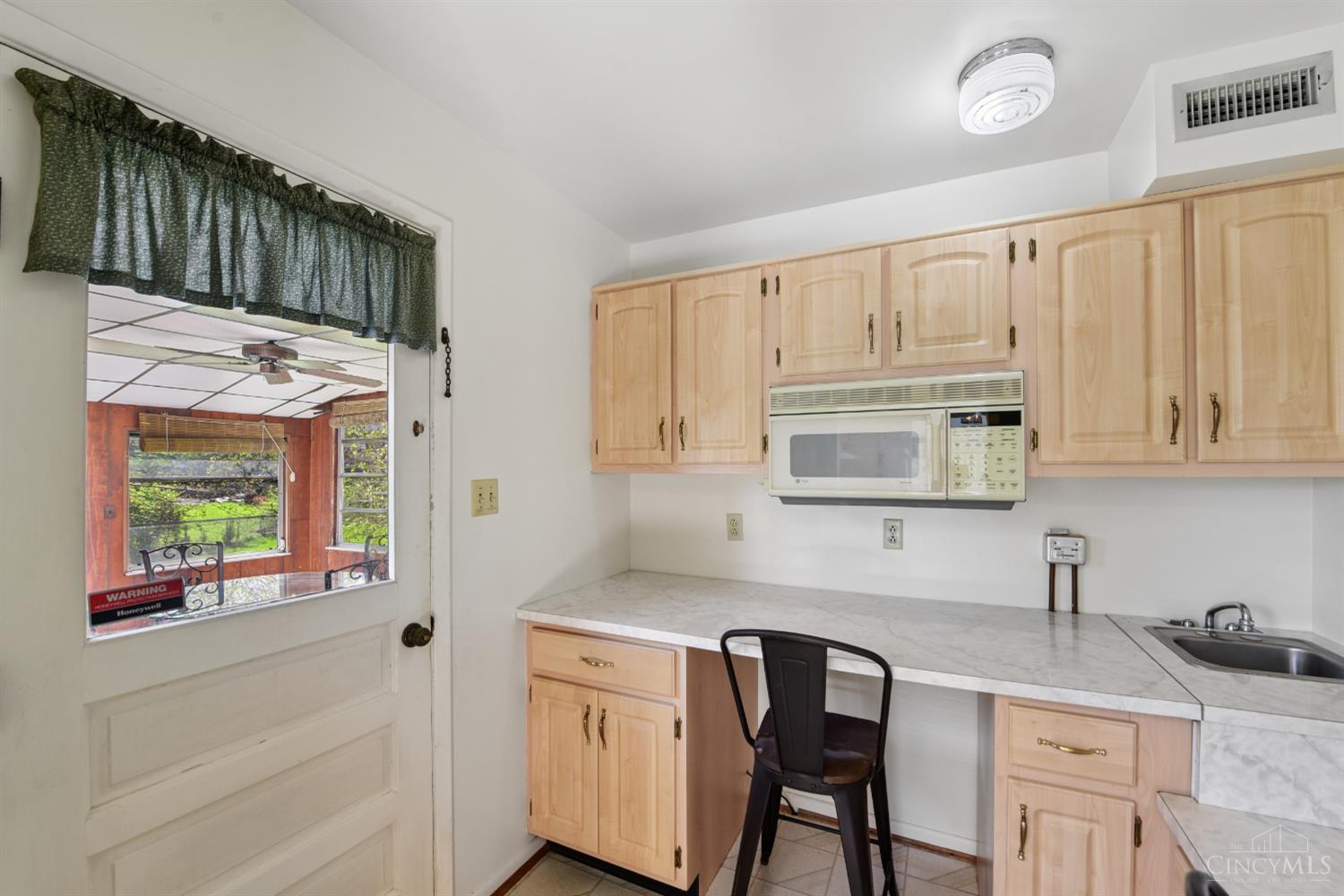 3191 Sunnyhollow Lane