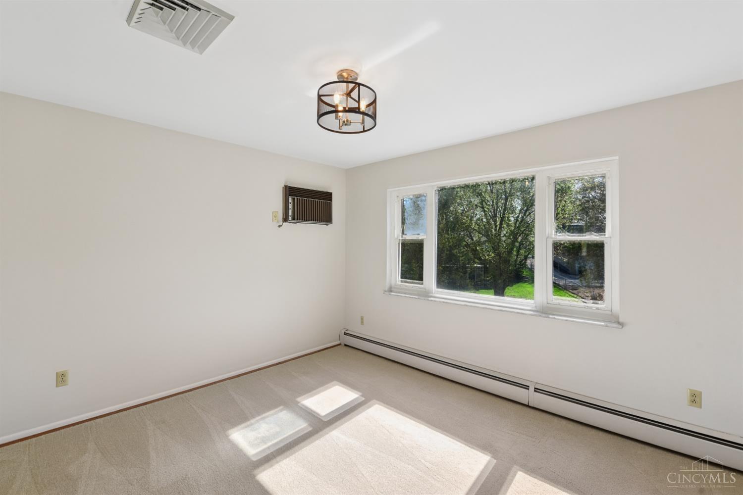 3191 Sunnyhollow Lane