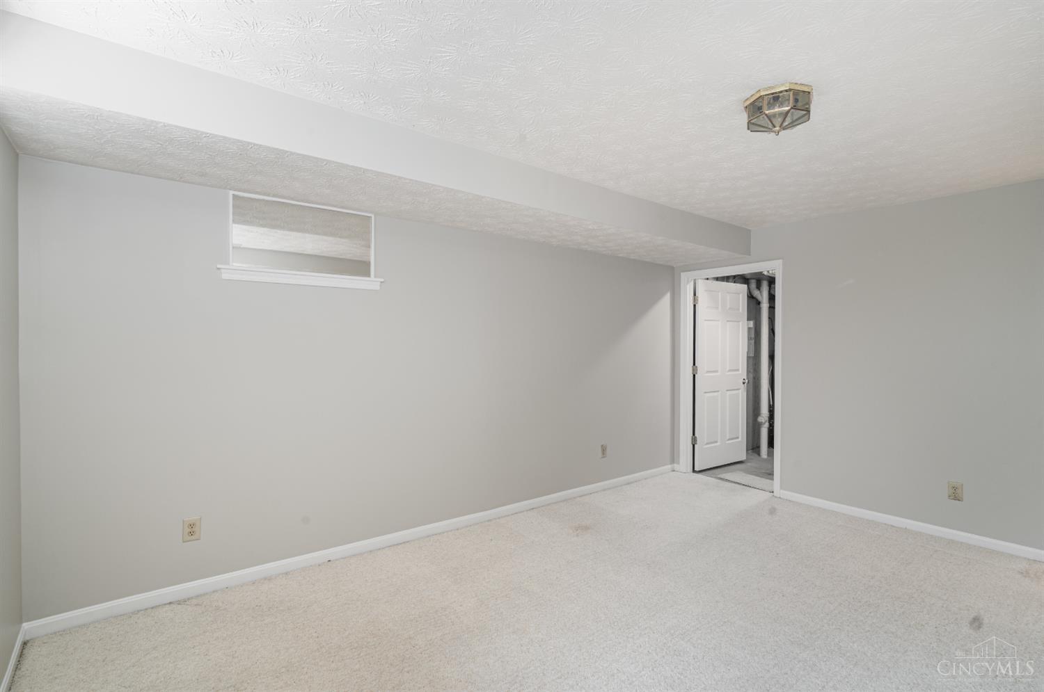 5440 Asbury 9