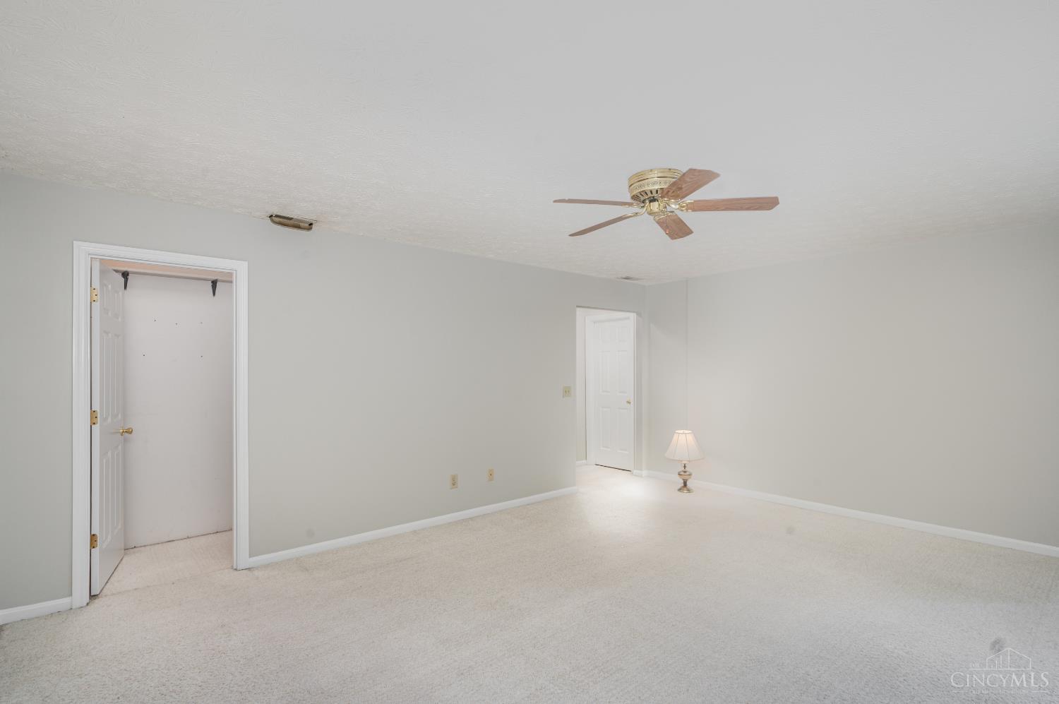 5440 Asbury 9