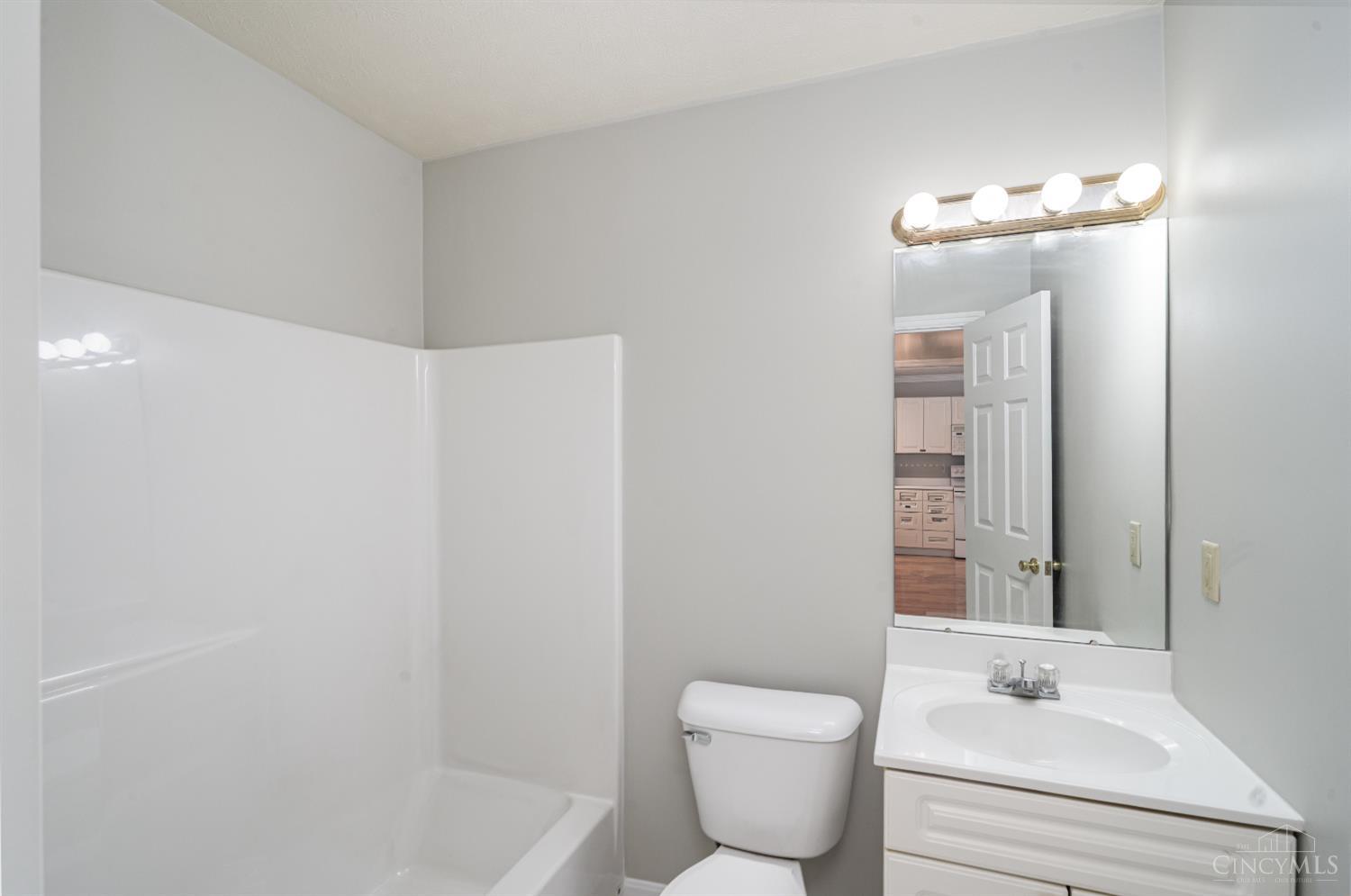 5440 Asbury 9