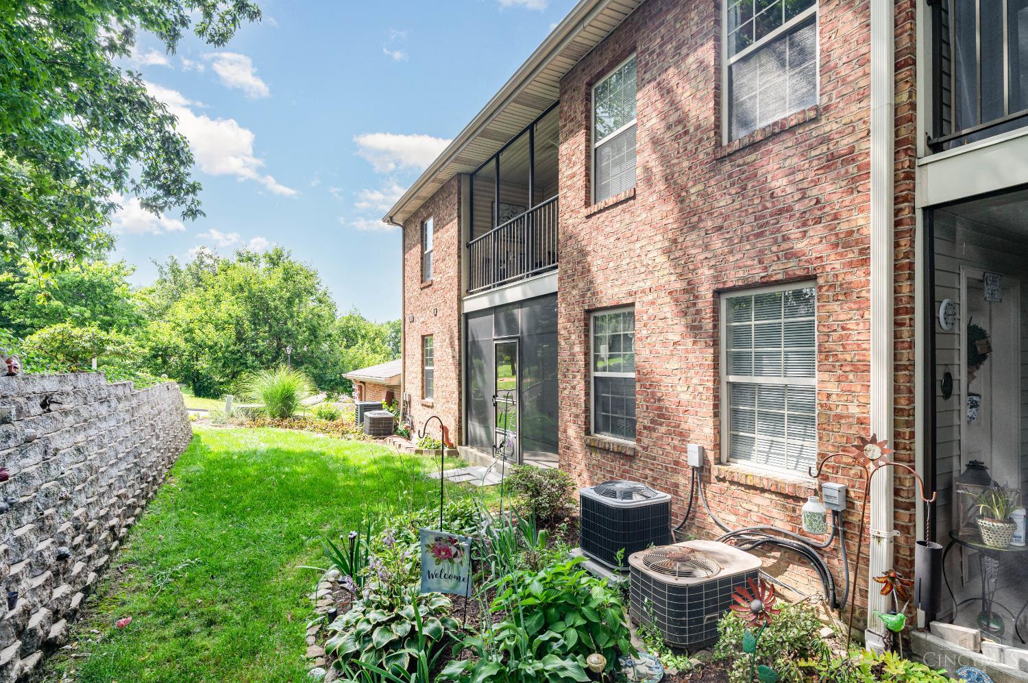 5440 Asbury 9