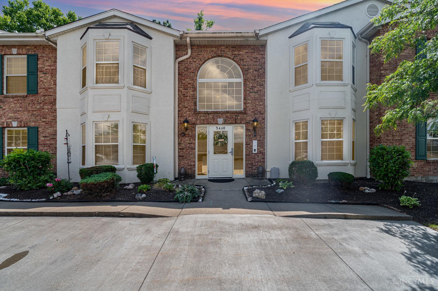 5440 Asbury 9