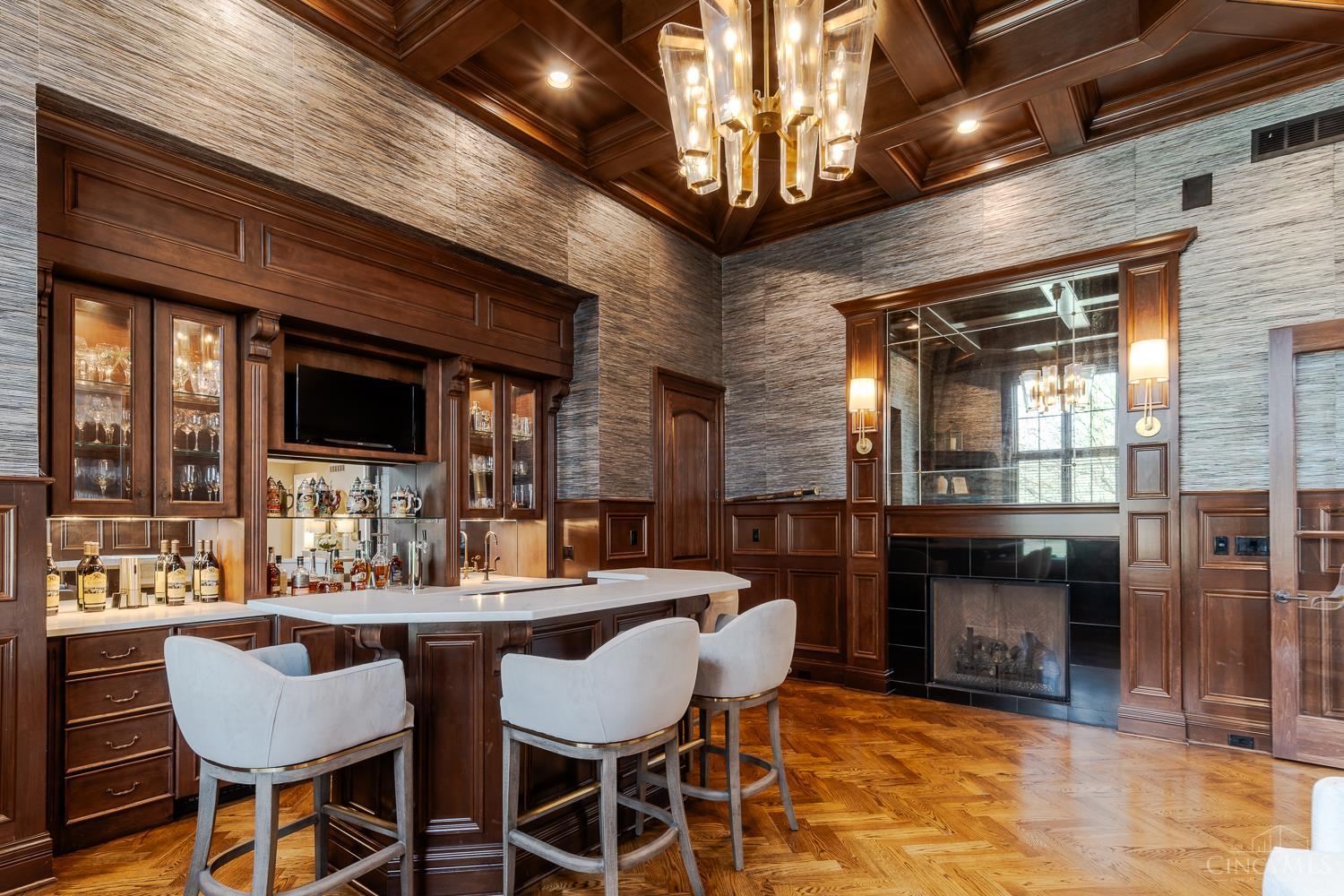 8839 Bayside Court