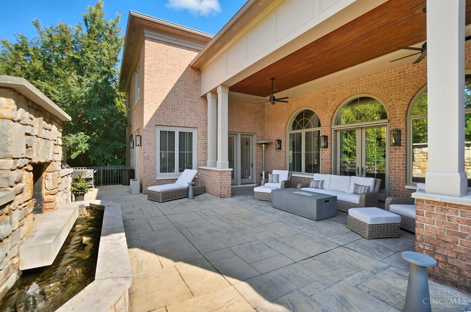 8839 Bayside Court