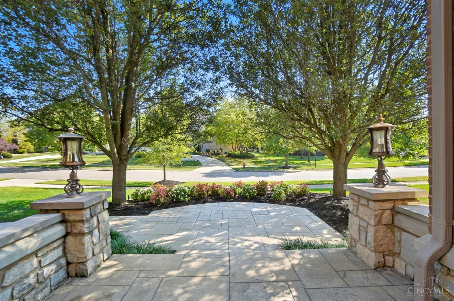 8839 Bayside Court