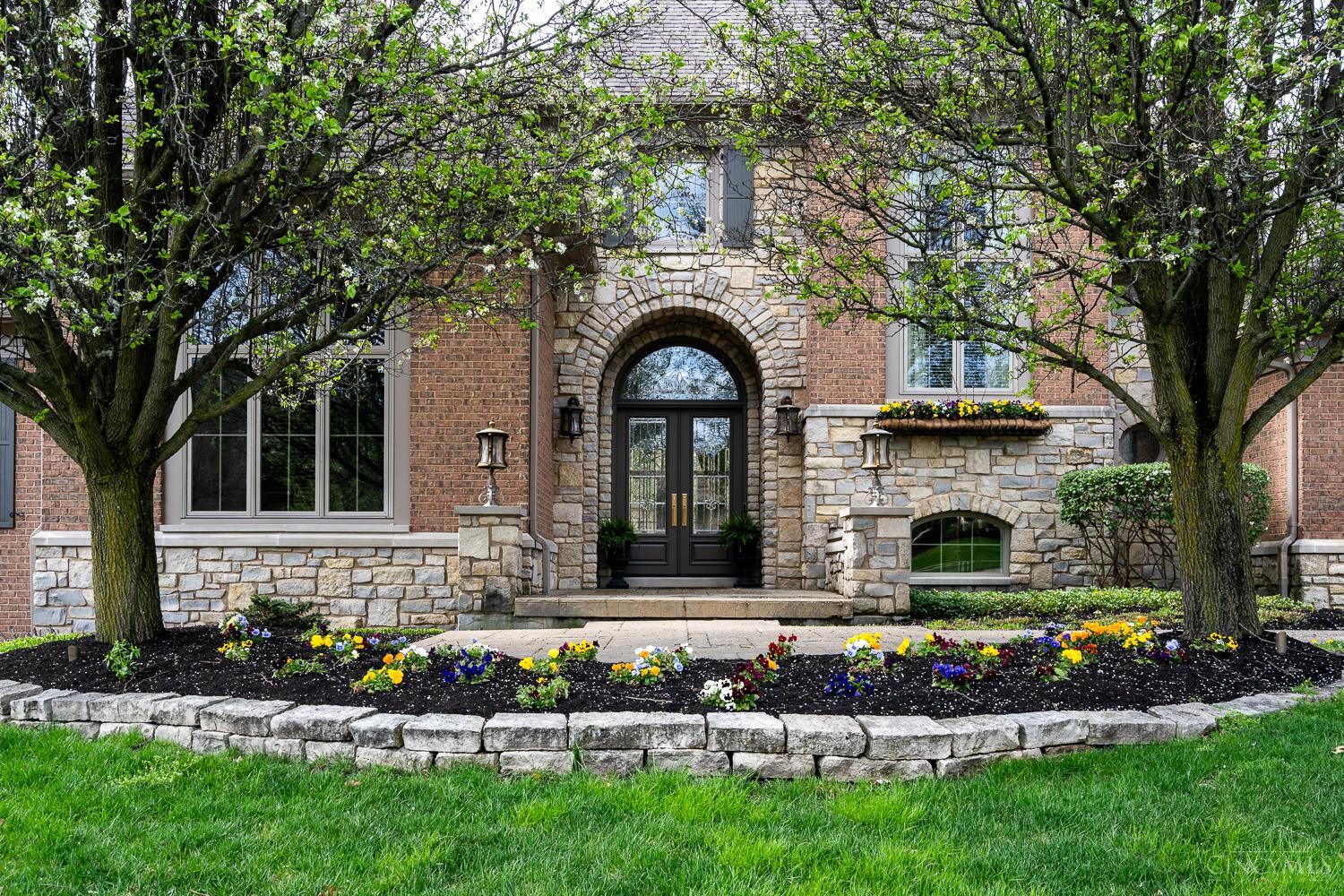 8839 Bayside Court