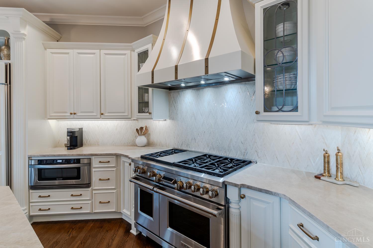 8839 Bayside Court