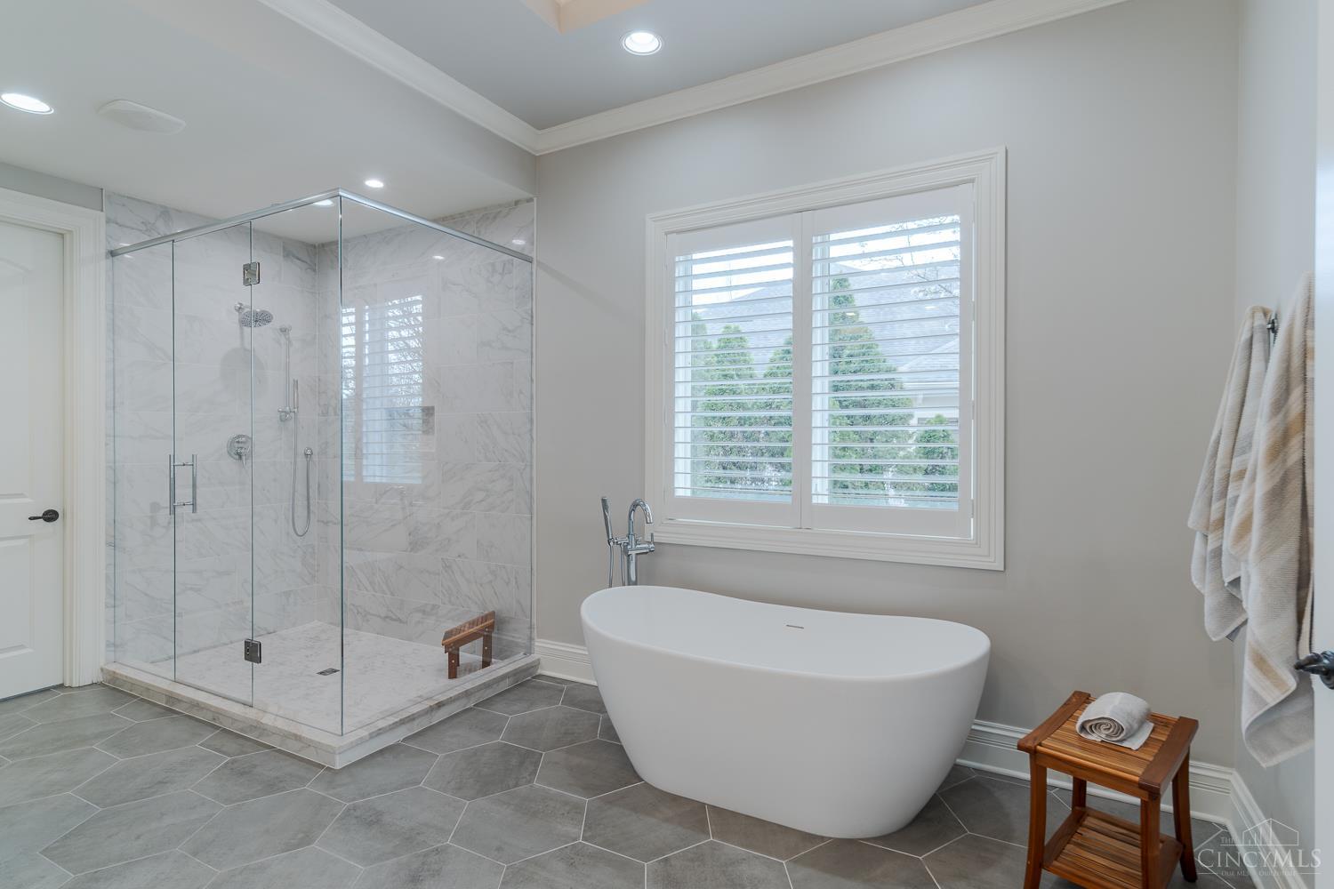 8839 Bayside Court