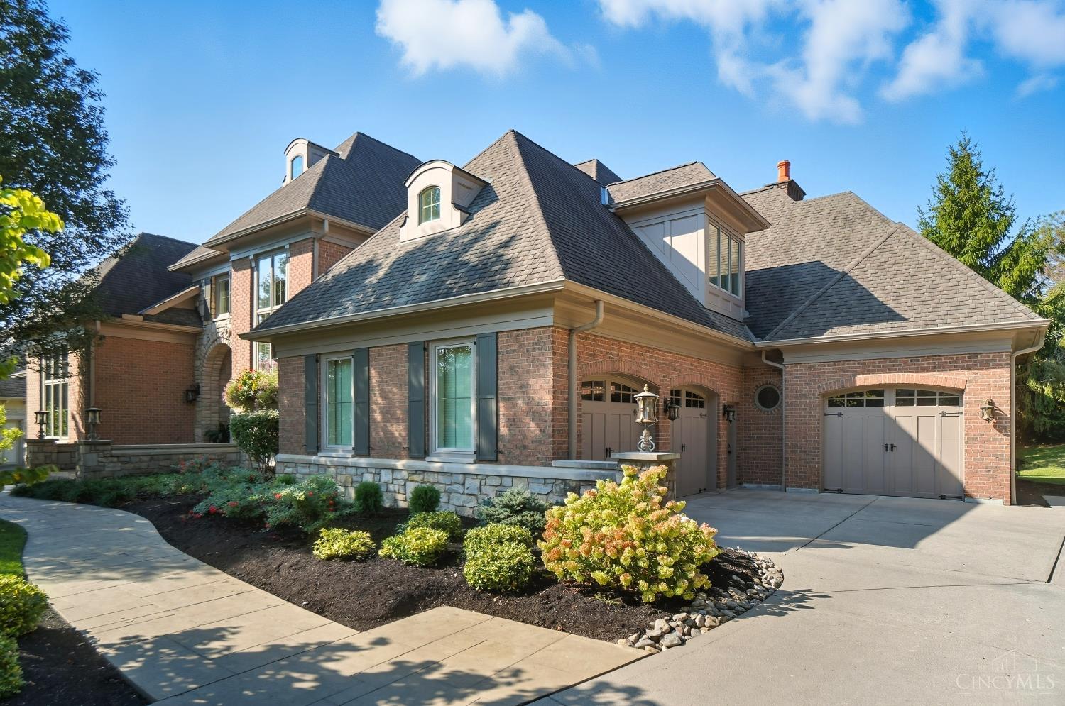 8839 Bayside Court