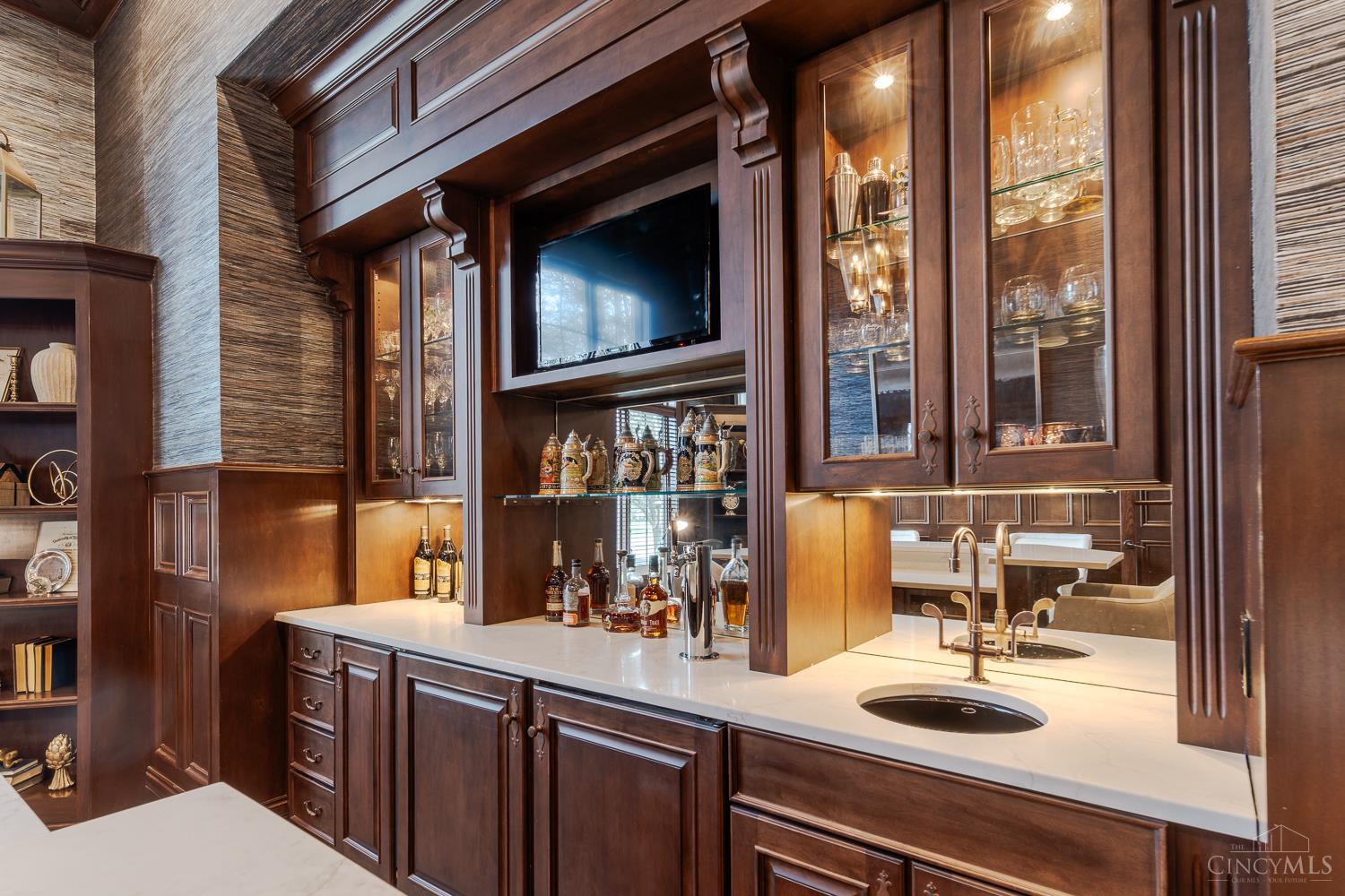 8839 Bayside Court