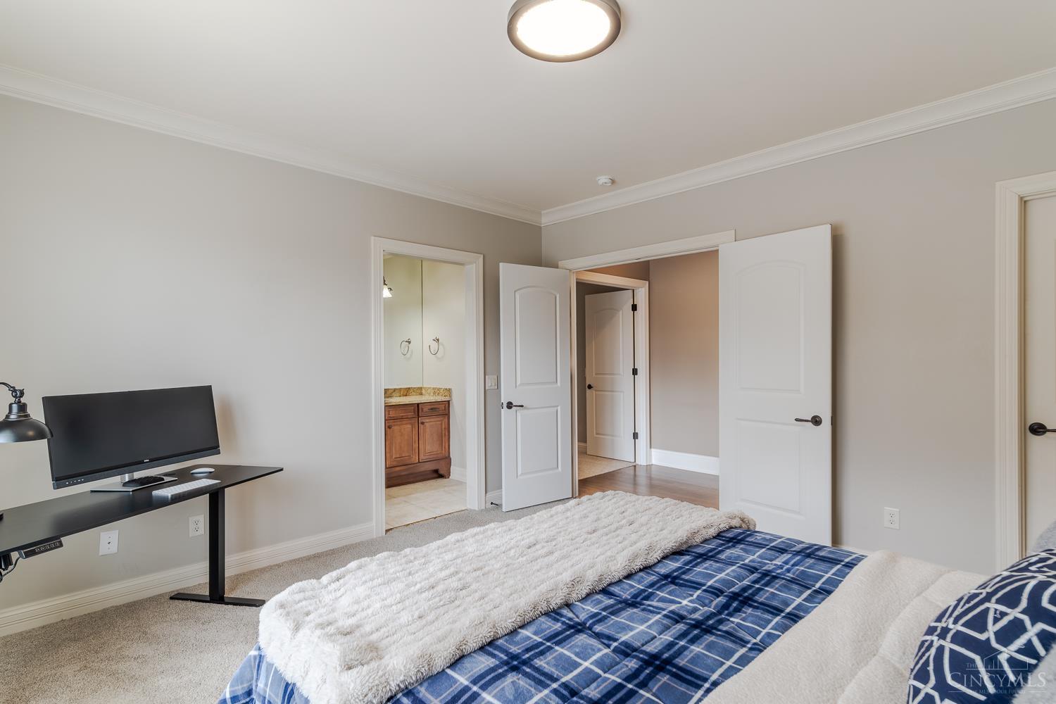 8839 Bayside Court