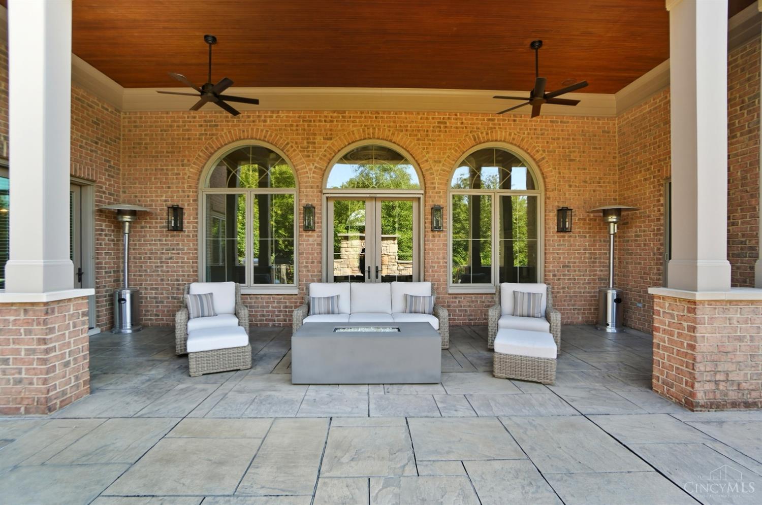 8839 Bayside Court