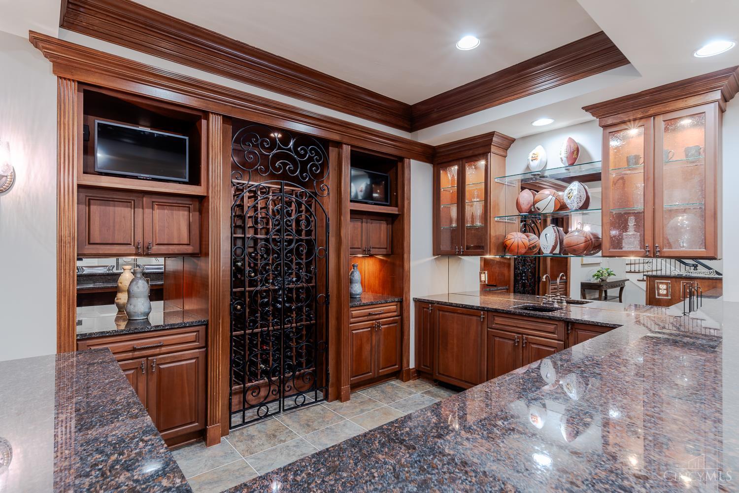8839 Bayside Court