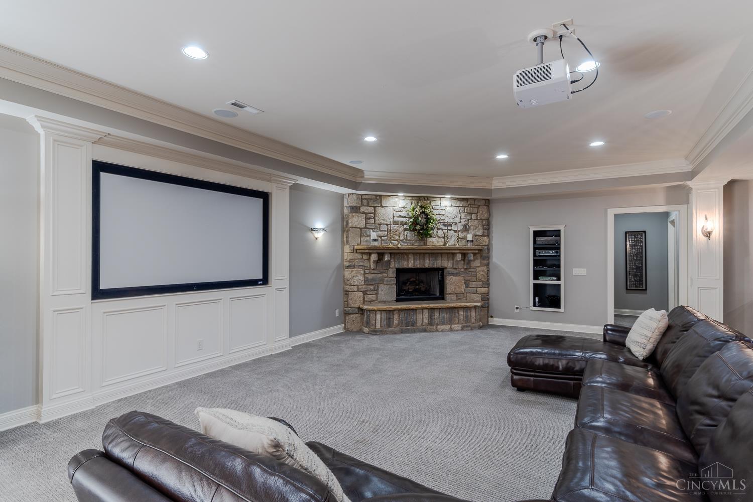 8839 Bayside Court