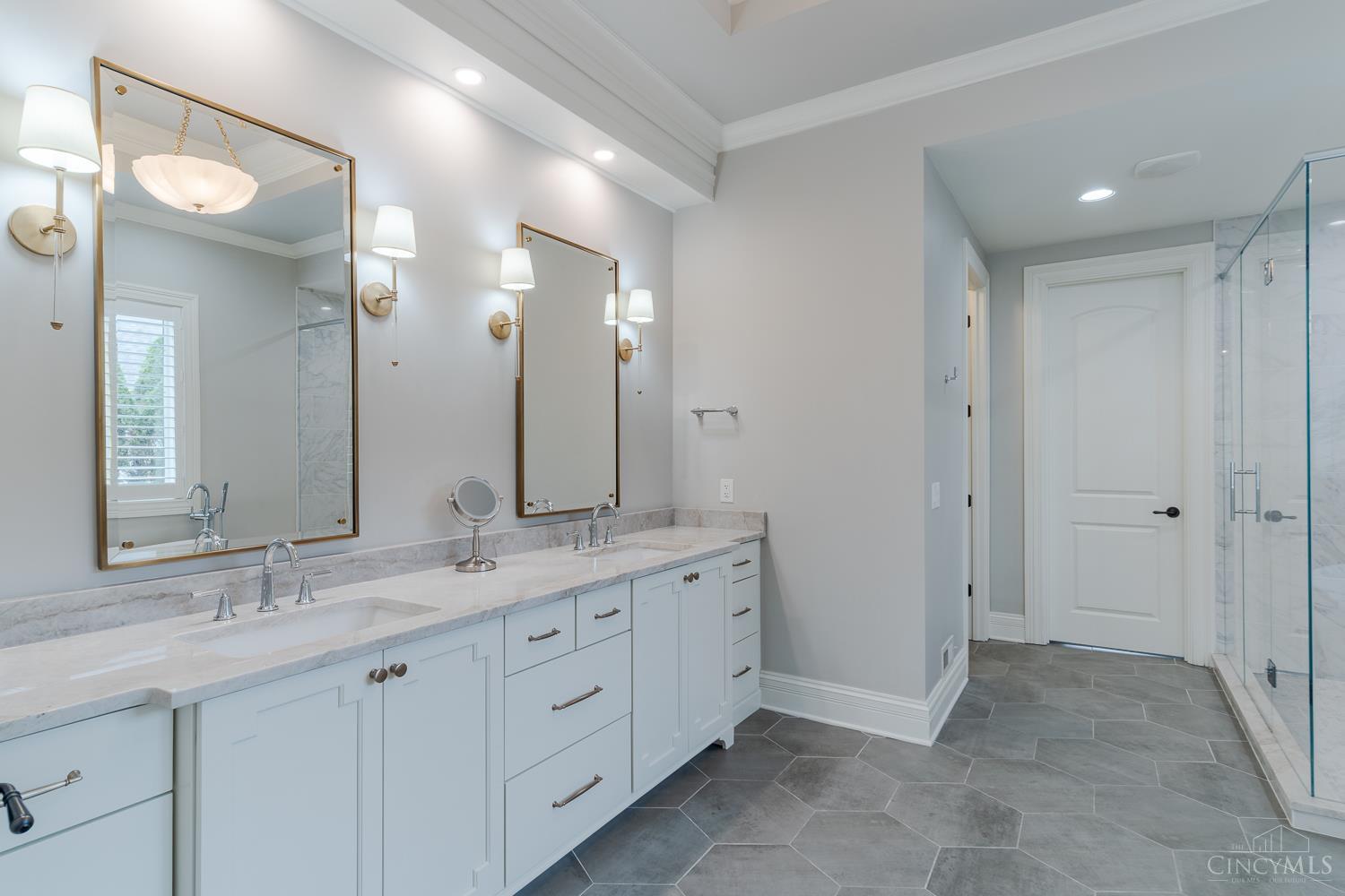 8839 Bayside Court