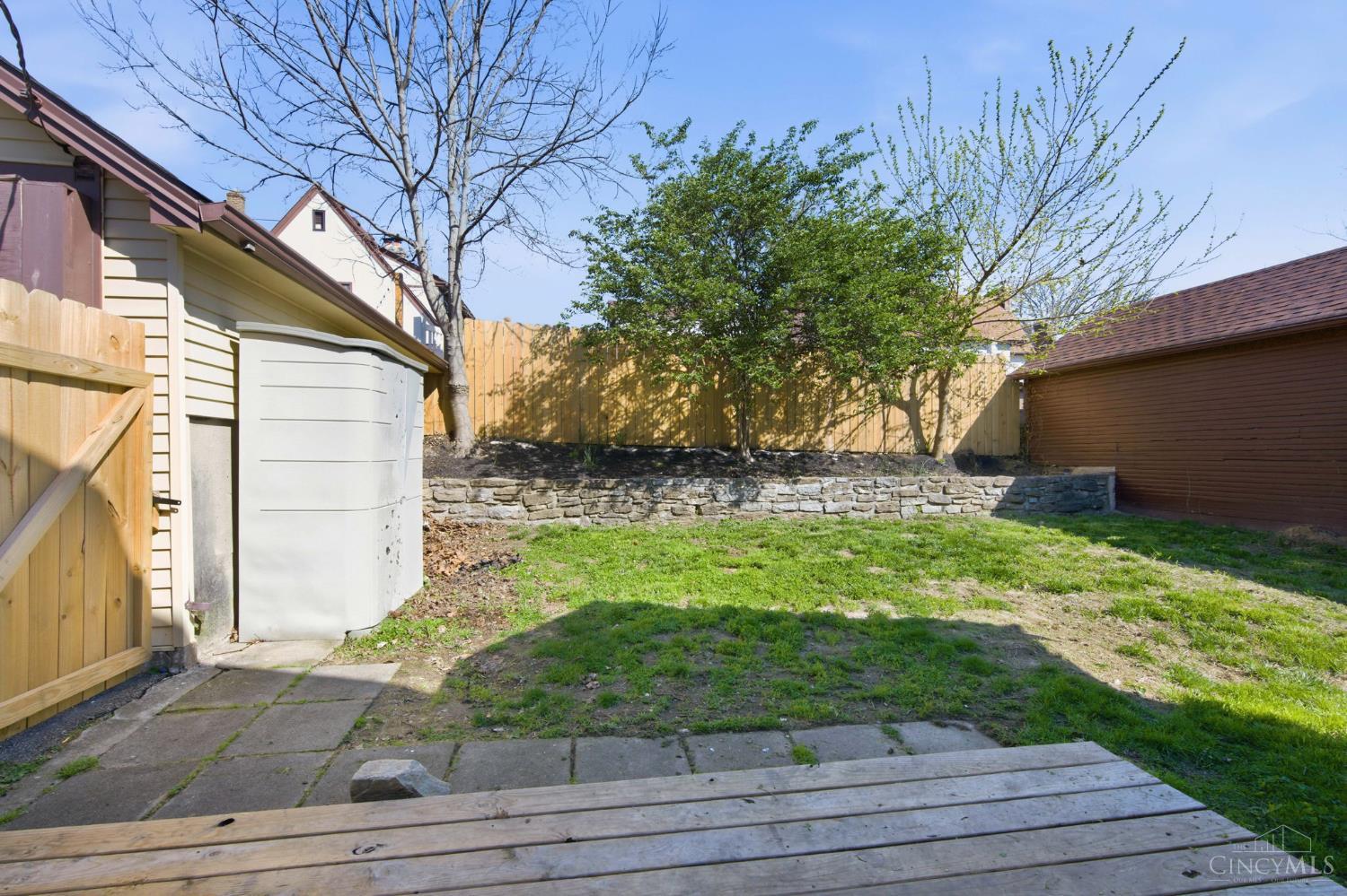 2506 Moundview Drive