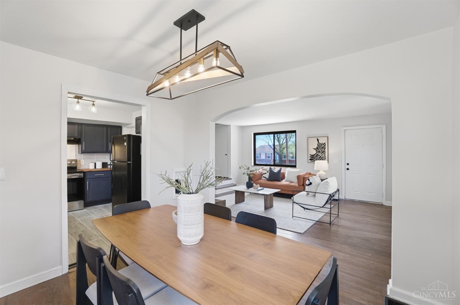 6024 Sunridge Drive