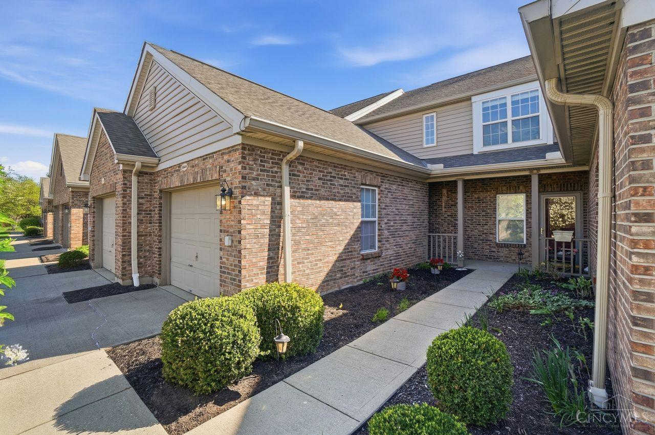 4644 Court Yard Drive