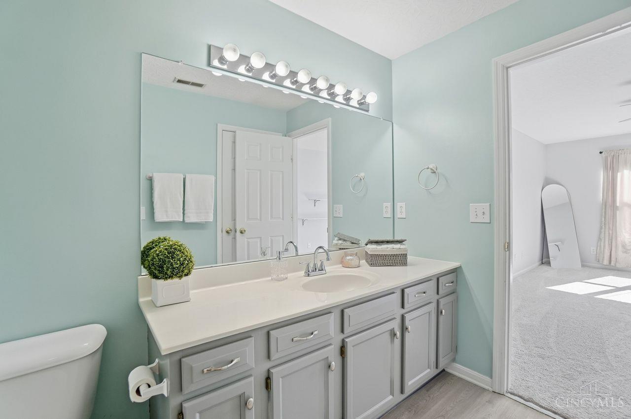 4644 Court Yard Drive