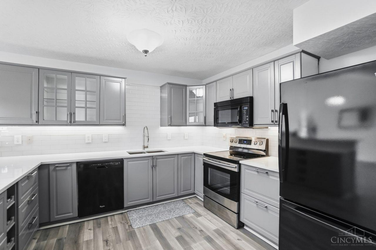 4644 Court Yard Drive