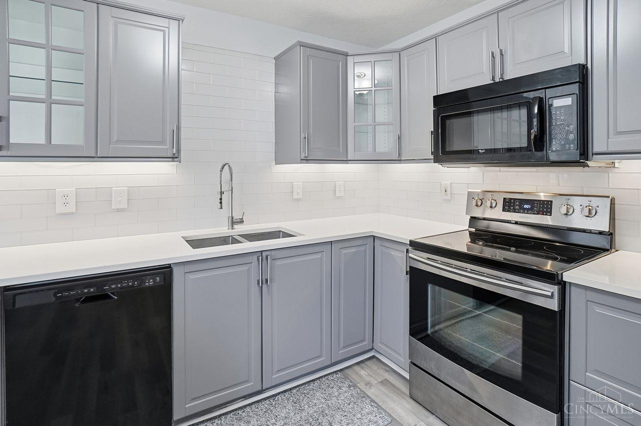 4644 Court Yard Drive