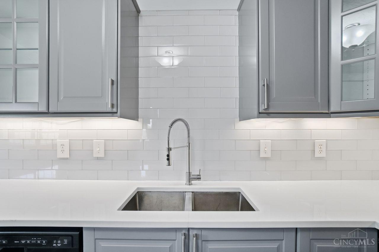 4644 Court Yard Drive