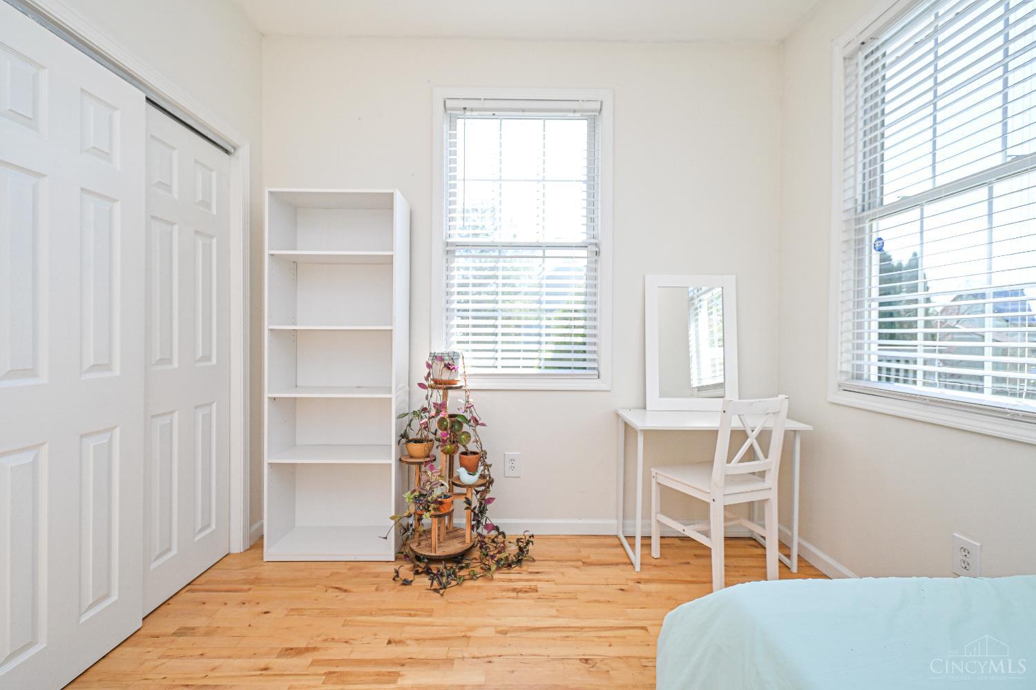 8122 Catfish Court